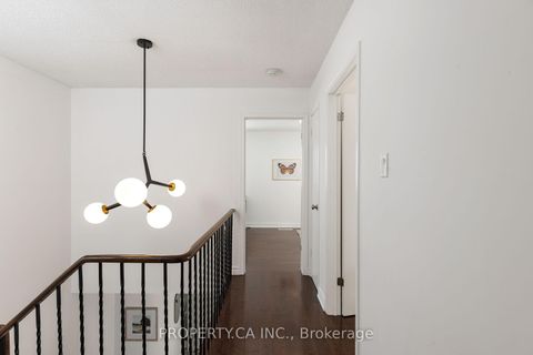 Photo 14 at 42 Cog Hill Drive, Glen Shields, Vaughan