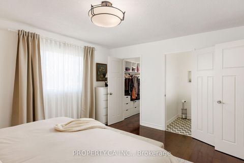 Photo 17 at 42 Cog Hill Drive, Glen Shields, Vaughan