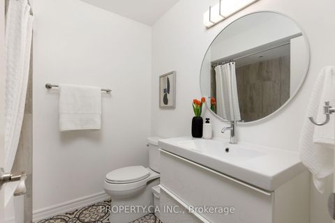 Photo 23 at 42 Cog Hill Drive, Glen Shields, Vaughan