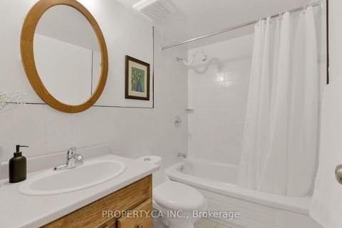 Photo 30 at 42 Cog Hill Drive, Glen Shields, Vaughan