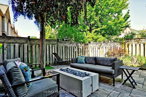 Photo 46 at 100 Kingsbridge Circle, Beverley Glen, Vaughan