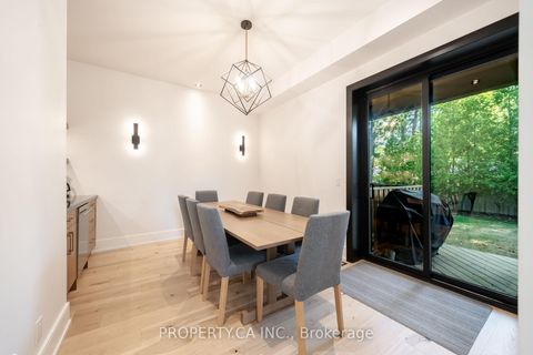 Photo 8 at 58 Farningham Crescent, Rosethorn, Toronto