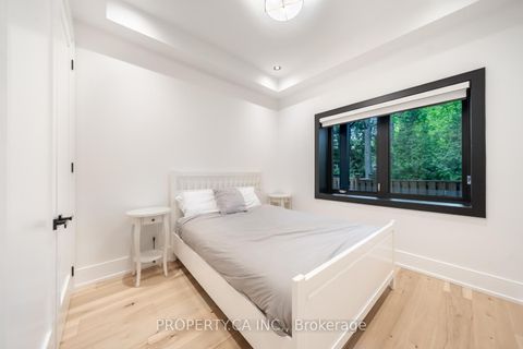 Photo 20 at 58 Farningham Crescent, Rosethorn, Toronto