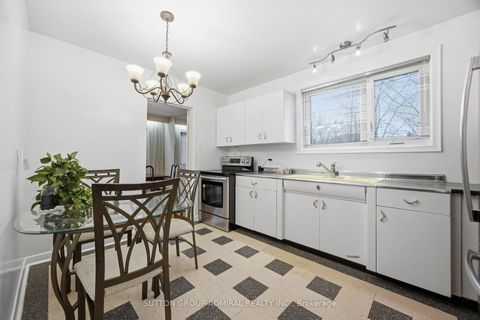 Photo 4 at 48 Goddard Street, Bathurst Manor, Toronto