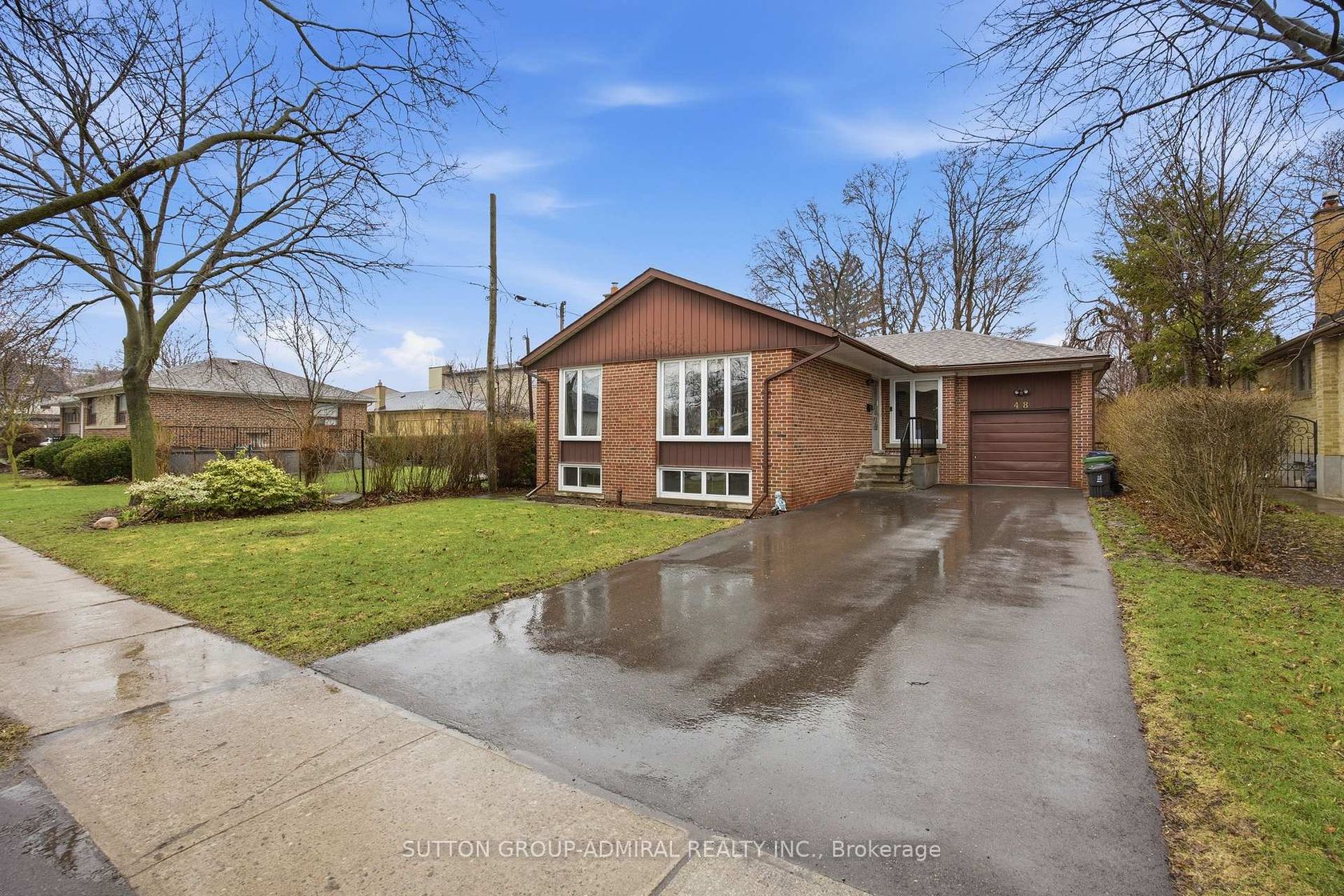 48 Goddard Street, Bathurst Manor, Toronto 