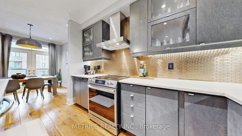 Photo 17 at 4 Glenngarry Crescent, Maple, Vaughan