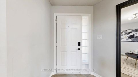 Photo 3 at 19 Tamarack Trail, Bayshore, Barrie