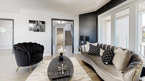 Photo 5 at 19 Tamarack Trail, Bayshore, Barrie