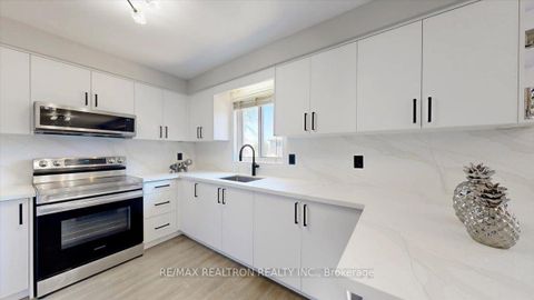 Photo 12 at 19 Tamarack Trail, Bayshore, Barrie