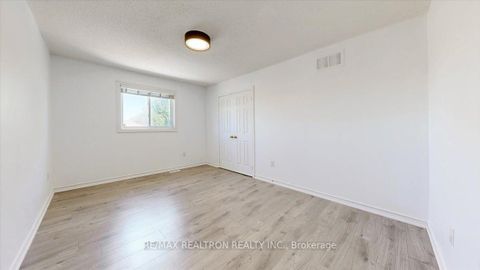 Photo 30 at 19 Tamarack Trail, Bayshore, Barrie