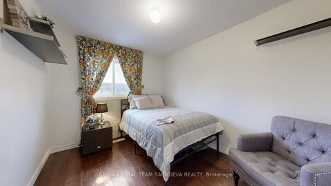 Photo 25 at 173 Dean Park Road, Rouge E11, Toronto