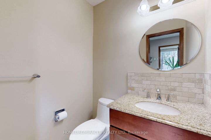 Photo 14 at 14 Rodwell Court, Fletcher's Creek South, Brampton