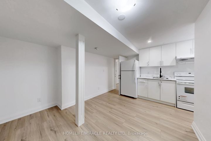 Photo 29 at 14 Rodwell Court, Fletcher's Creek South, Brampton