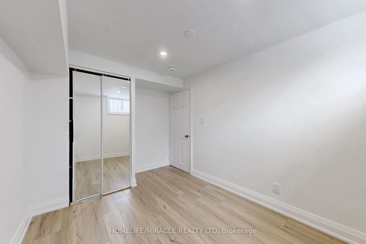 Photo 37 at 14 Rodwell Court, Fletcher's Creek South, Brampton