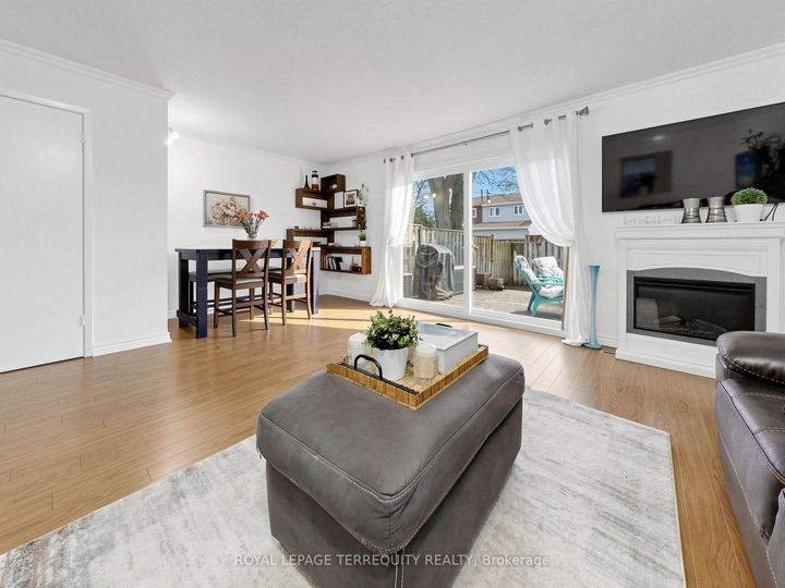 Photo 12 at 49 - 6730 Falconer Drive, Streetsville, Mississauga