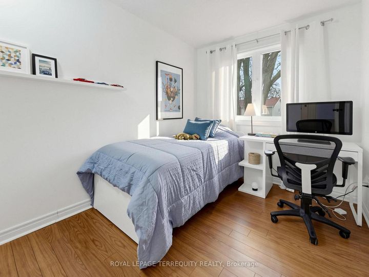 Photo 16 at 49 - 6730 Falconer Drive, Streetsville, Mississauga