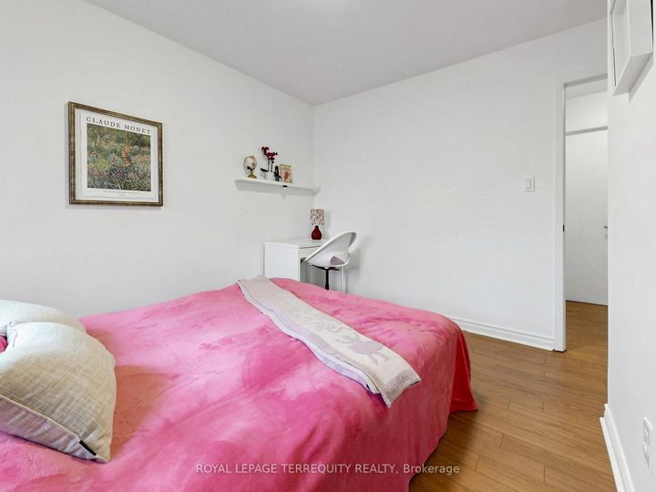 Photo 19 at 49 - 6730 Falconer Drive, Streetsville, Mississauga