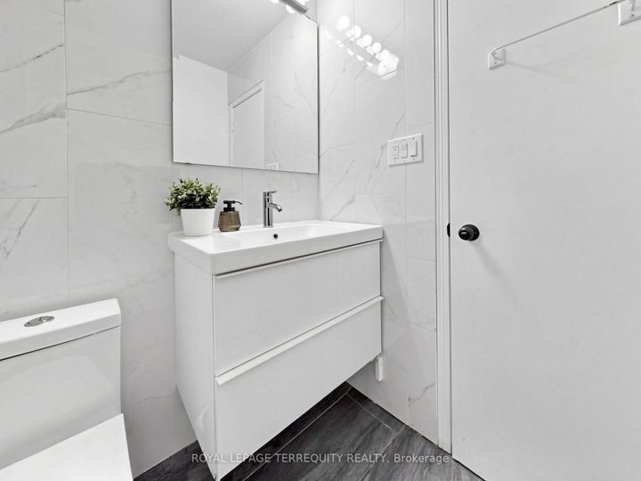 Photo 21 at 49 - 6730 Falconer Drive, Streetsville, Mississauga