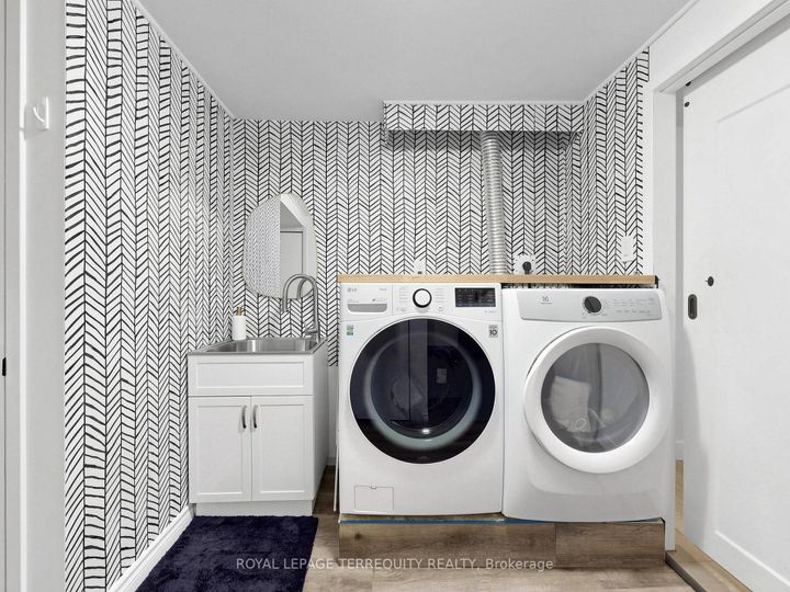 Photo 28 at 49 - 6730 Falconer Drive, Streetsville, Mississauga