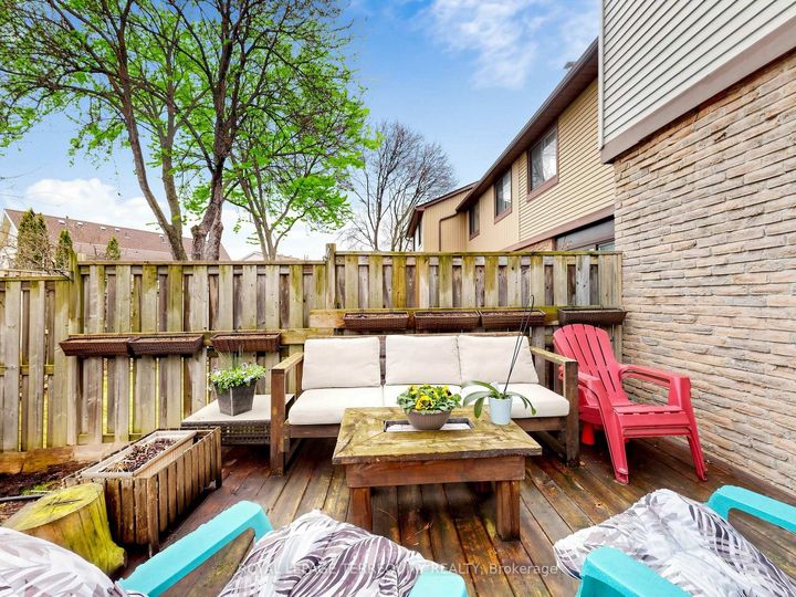 Photo 29 at 49 - 6730 Falconer Drive, Streetsville, Mississauga