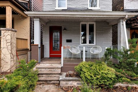 Photo 1 at 121 Galt Avenue, South Riverdale, Toronto