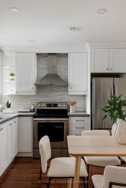 Photo 11 at 121 Galt Avenue, South Riverdale, Toronto