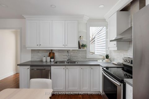 Photo 13 at 121 Galt Avenue, South Riverdale, Toronto