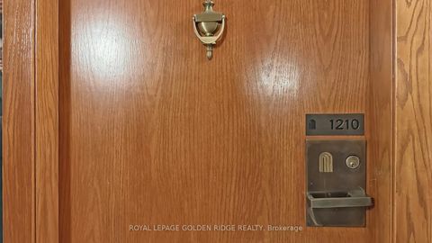 Photo 2 at 1210 - 65 Spring Garden Avenue, Willowdale East, Toronto