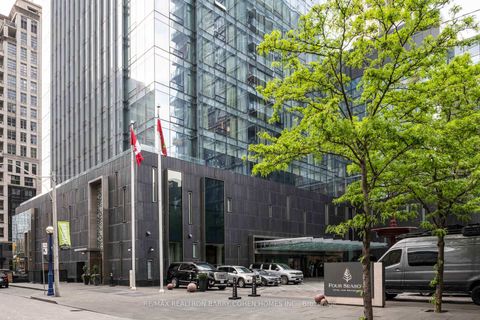 Photo 22 at 5202 - 50 Yorkville Avenue, Annex, Toronto