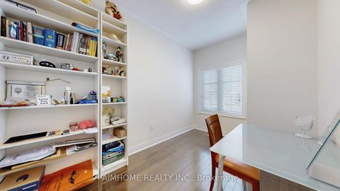 Photo 33 at 18 Bristlewood Crescent, Patterson, Vaughan