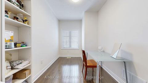 Photo 34 at 18 Bristlewood Crescent, Patterson, Vaughan