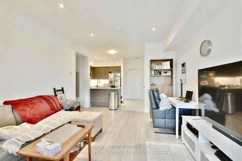 Photo 6 at 608 - 299 Cundles Road E, Alliance, Barrie