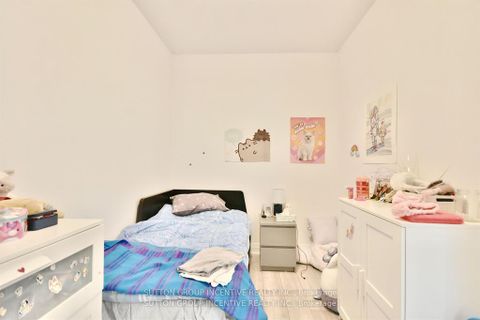 Photo 10 at 608 - 299 Cundles Road E, Alliance, Barrie