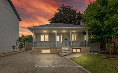 Photo 1 at 37 Brome Road, Maple Leaf, Toronto