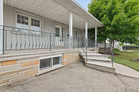 Photo 5 at 37 Brome Road, Maple Leaf, Toronto