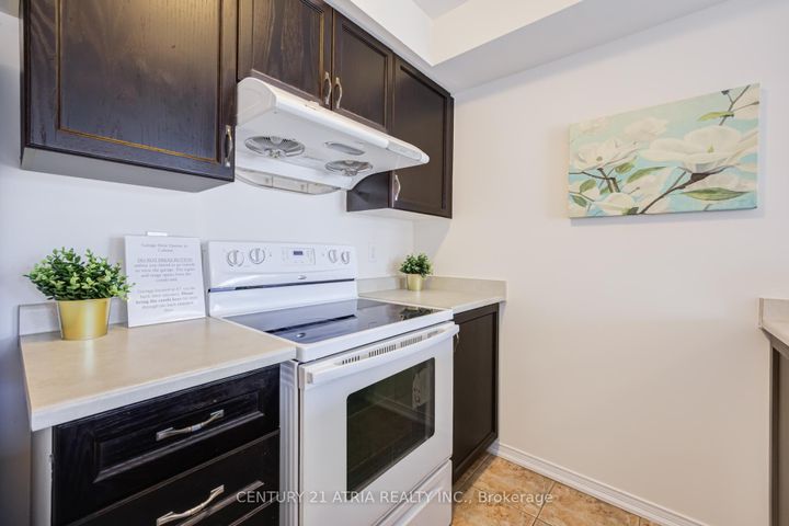 Photo 4 at 5 - 129 Isaac Devins Boulevard, Pelmo Park W5, Toronto