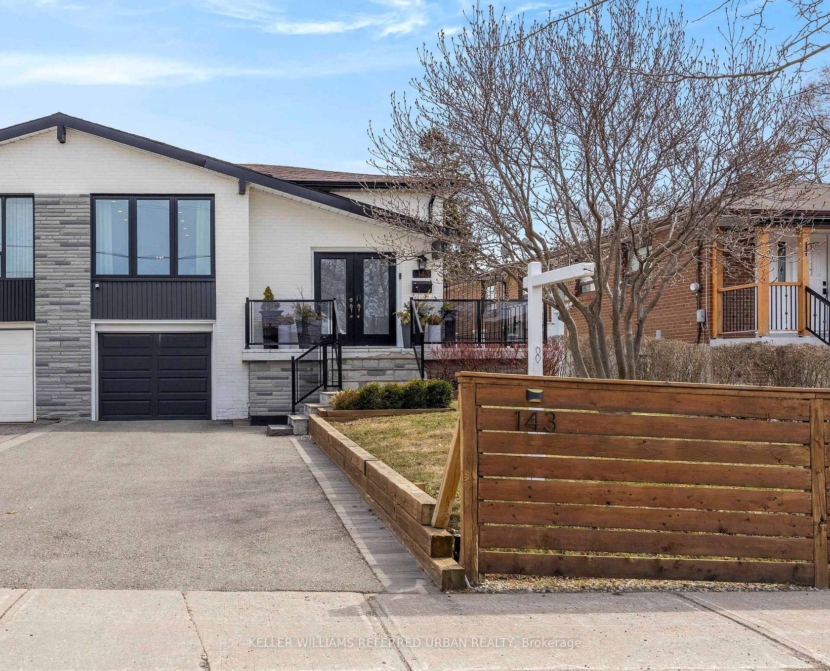 143 Grandravine Drive, York University Heights, Toronto photo number 2