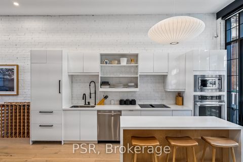 Photo 6 at 53 Palmerston Avenue, Bellwoods, Toronto