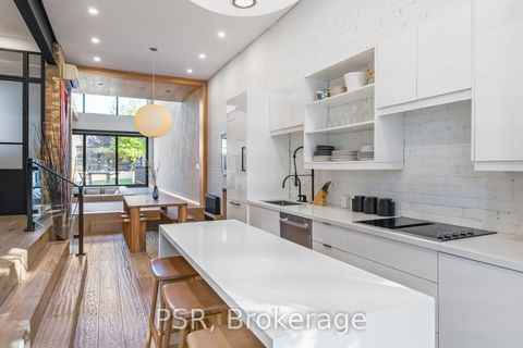 Photo 7 at 53 Palmerston Avenue, Bellwoods, Toronto