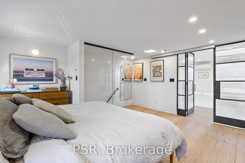 Photo 31 at 53 Palmerston Avenue, Bellwoods, Toronto