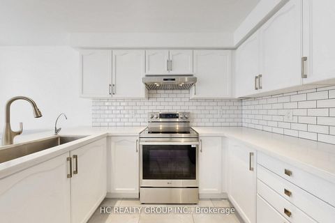 Photo 3 at 204B Finch Avenue E, Newtonbrook East, Toronto