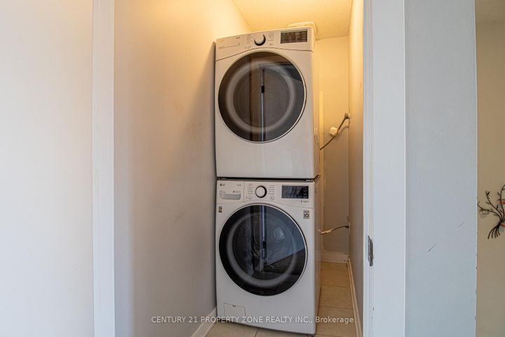 Photo 29 at 144 Crafter Crescent, Stoney Creek Mountain, Hamilton