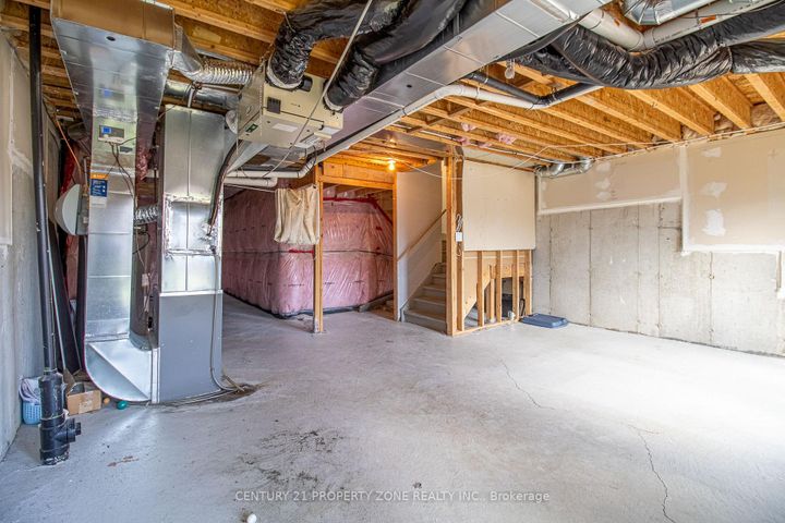 Photo 33 at 144 Crafter Crescent, Stoney Creek Mountain, Hamilton