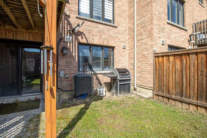 Photo 38 at 144 Crafter Crescent, Stoney Creek Mountain, Hamilton
