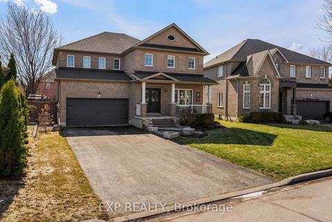 Photo 2 at 14 Whitestone Drive, Keswick North, Georgina