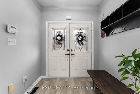 Photo 5 at 14 Whitestone Drive, Keswick North, Georgina