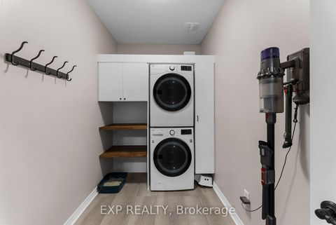 Photo 17 at 14 Whitestone Drive, Keswick North, Georgina