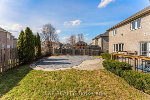 Photo 45 at 14 Whitestone Drive, Keswick North, Georgina