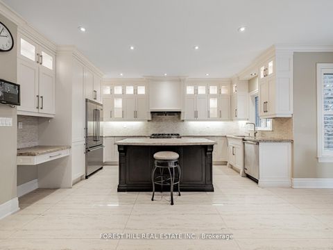 Photo 14 at 394 Connaught Avenue, Newtonbrook West, Toronto