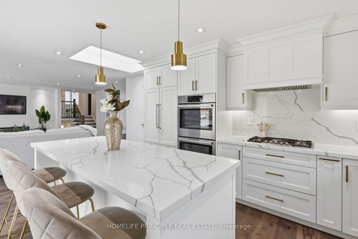 Photo 17 at 101 Renault Crescent, Humber Heights, Toronto